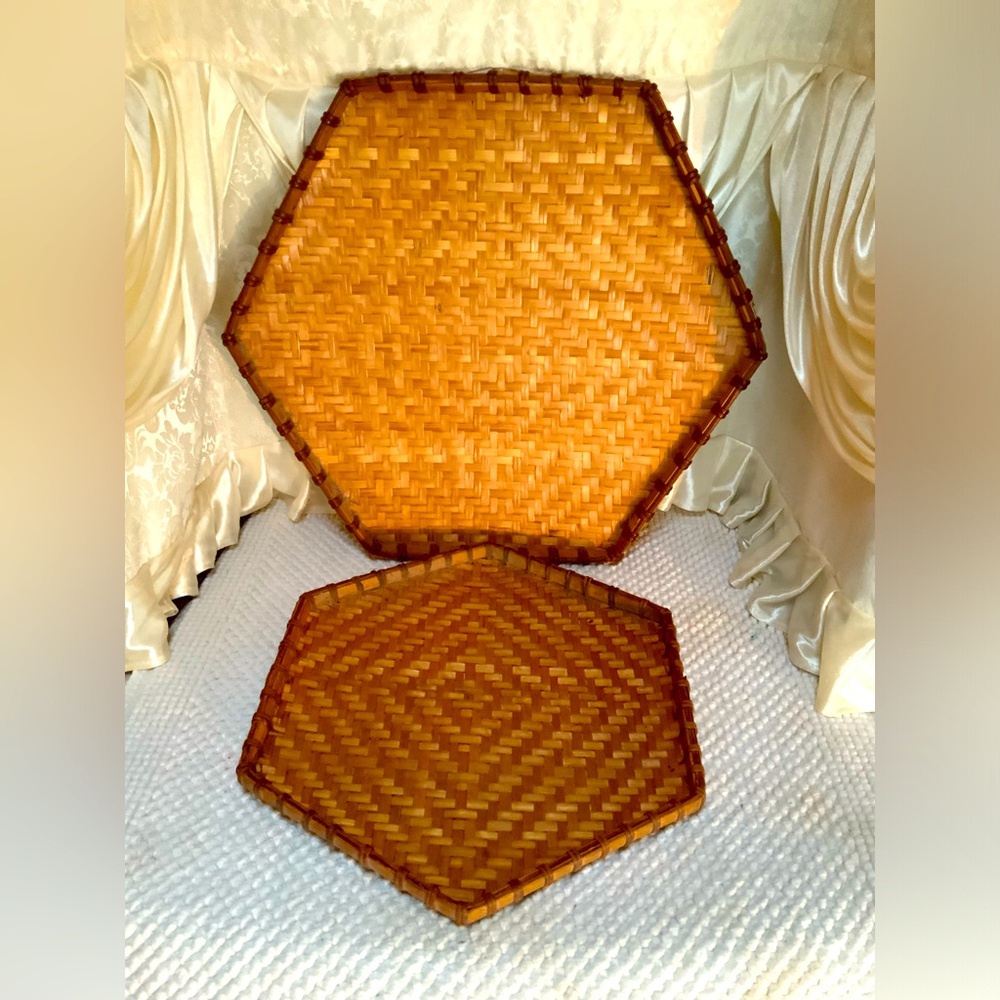 SET OF 2 FLAT BASKET CHARGERS